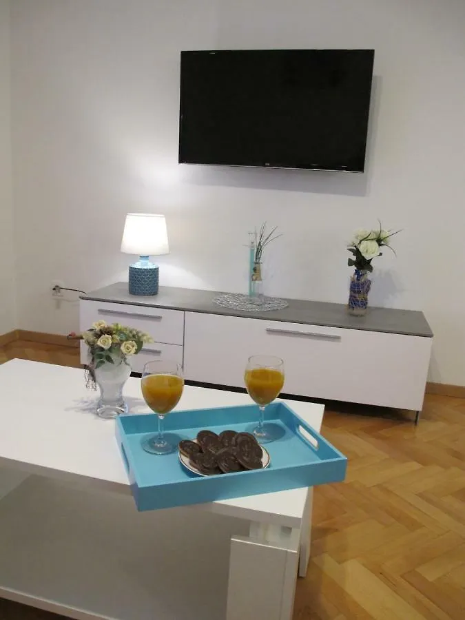 Apartament Perivoj Kaštela 0*,