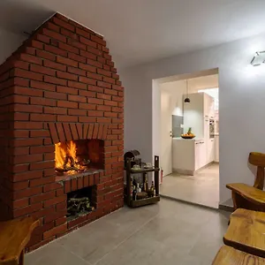  Apartament House Niko